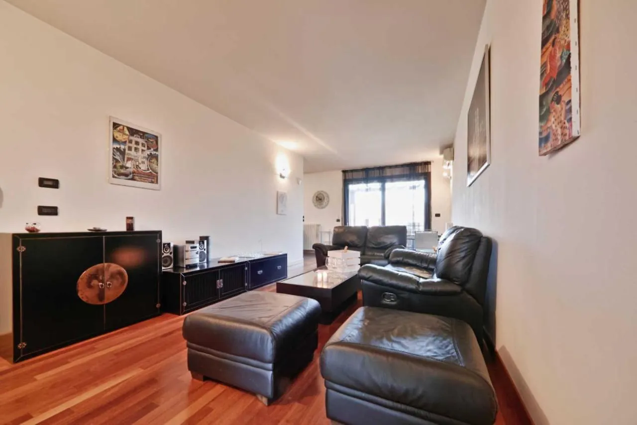 Appartamento Anna Desenzano del Garda Appartement